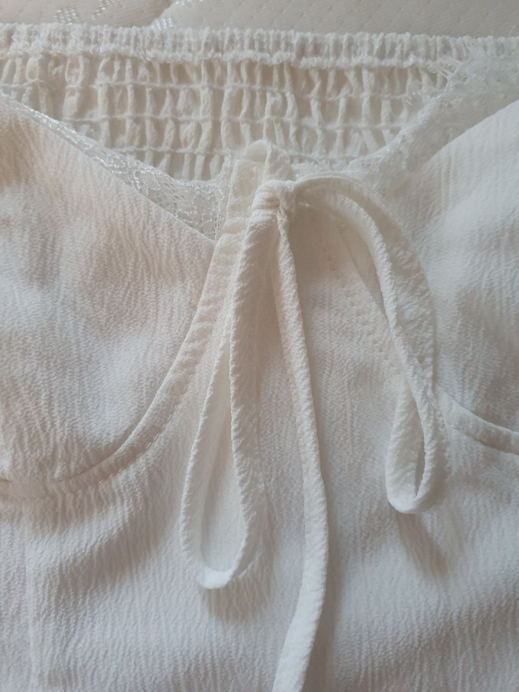Shein Camicette: Weisses Dirndel-Top mit Spitze, schulterfrei, Grösse S – Nuovo (secondo la descrizione) da Hittnau venduto da SirKahn 4