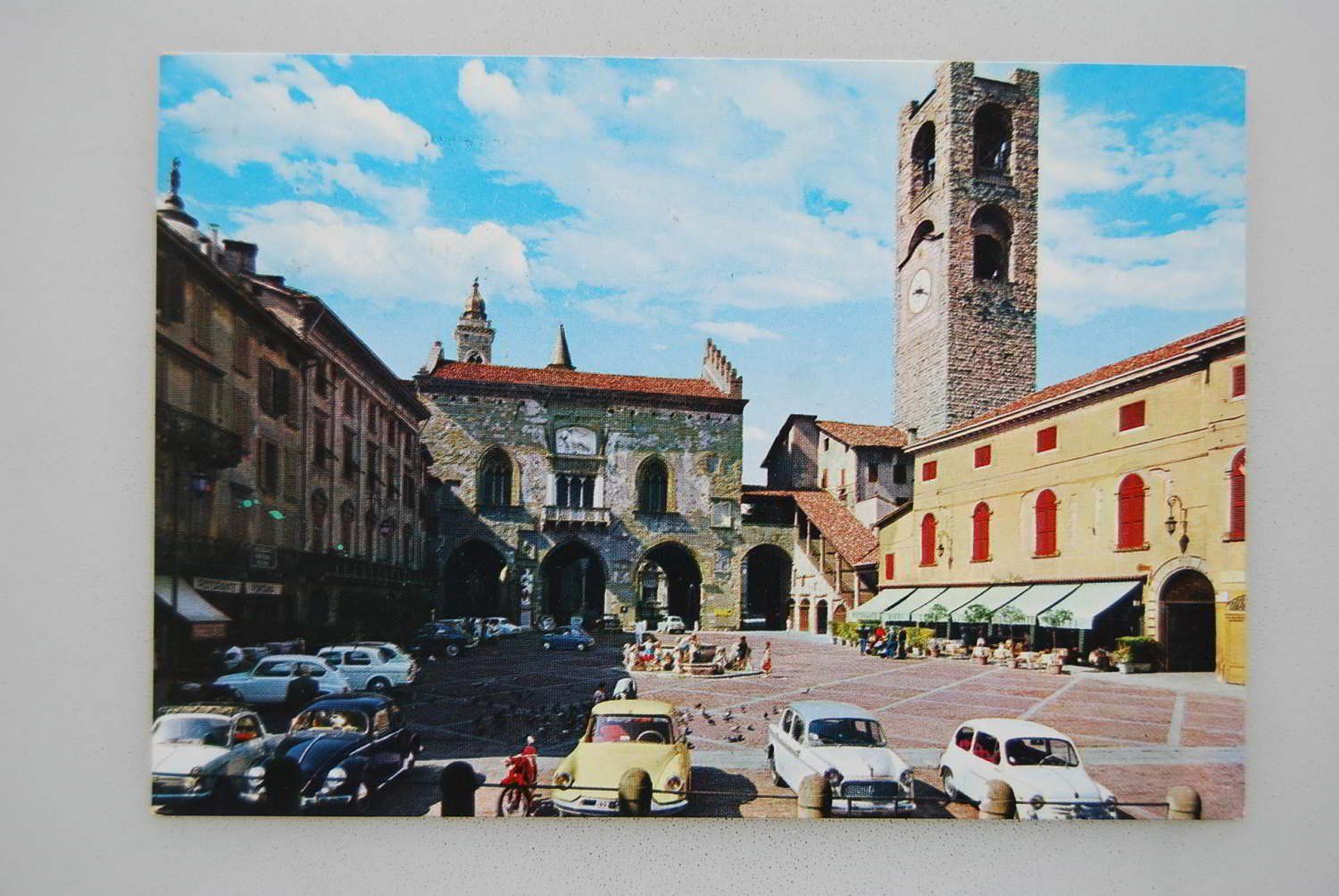 Ansichtskarten: AK Bergamo - Piazza Vecchia 1977 – Gebraucht aus Rüfenacht BE von Toro06