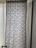 Modische Vorhänge mit Blumendesign - Top Zustand!