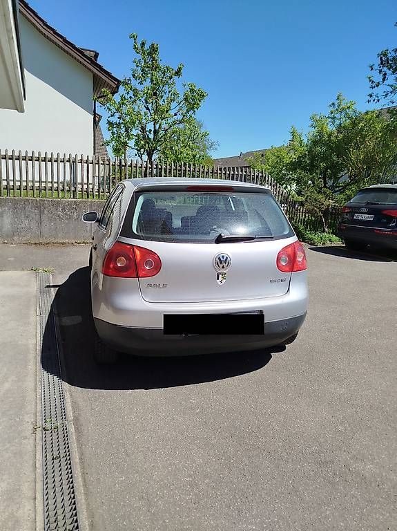 Autos: VW Golf zu verkaufen – D'occasion à Birr par rpm_7hyh 1