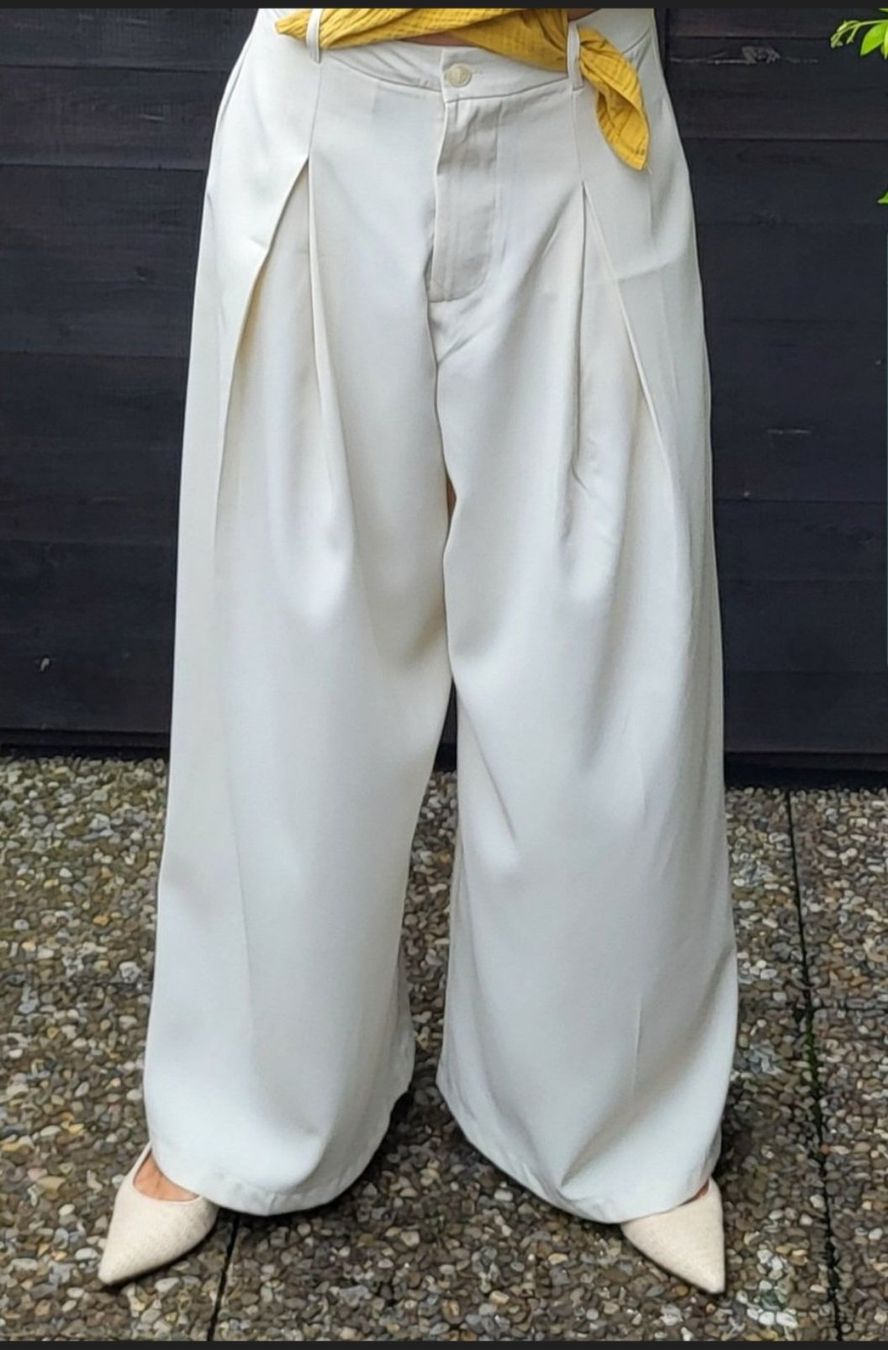 Pantaloni: Pantalon - palazzo – Nuovo (secondo la descrizione) da Fribourg venduto da VictoriaShop7 3