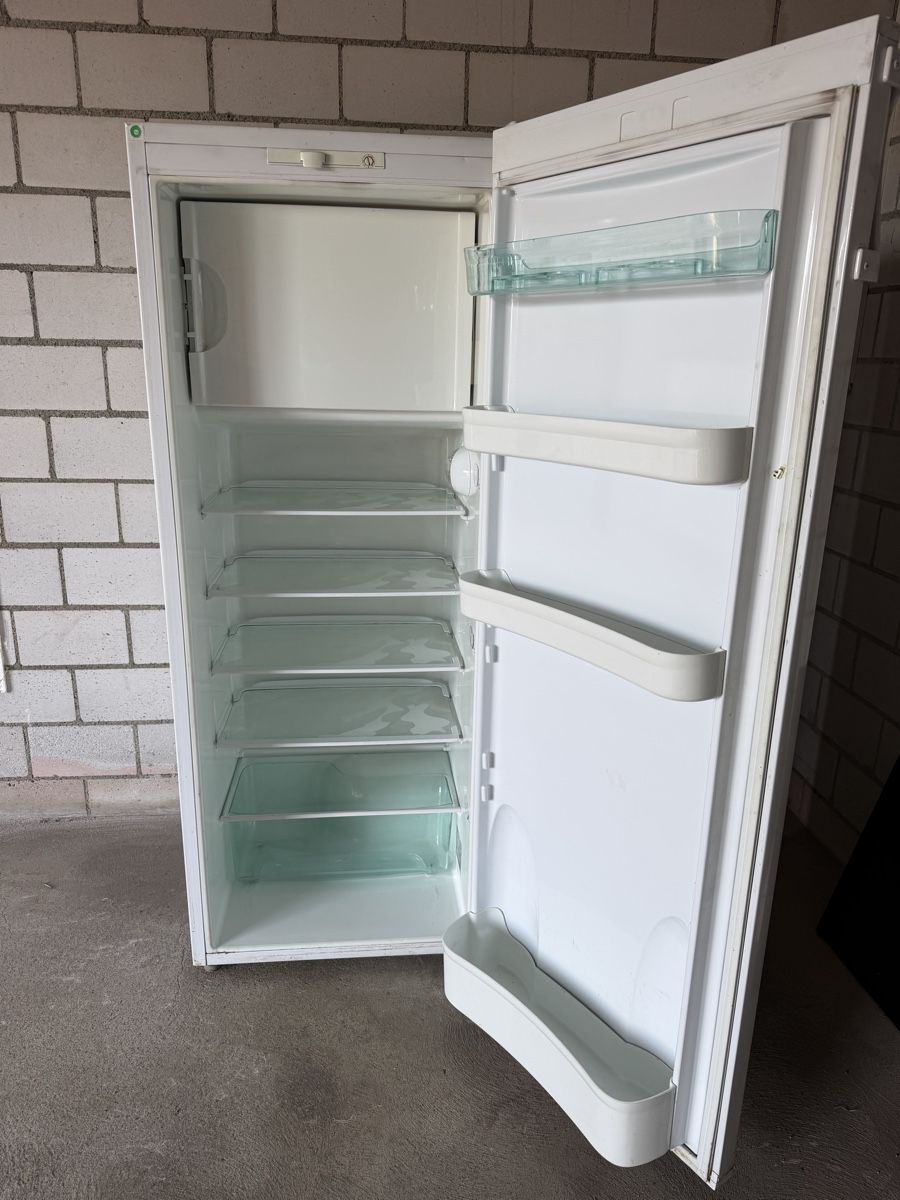 Réfrigérateurs: Kühlschrank  – D'occasion à Hittnau par Dbitte 1