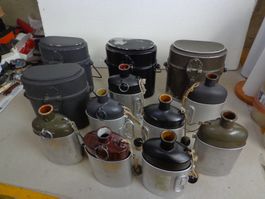 4 Gamellen + 8 Feldflaschen mit Becher