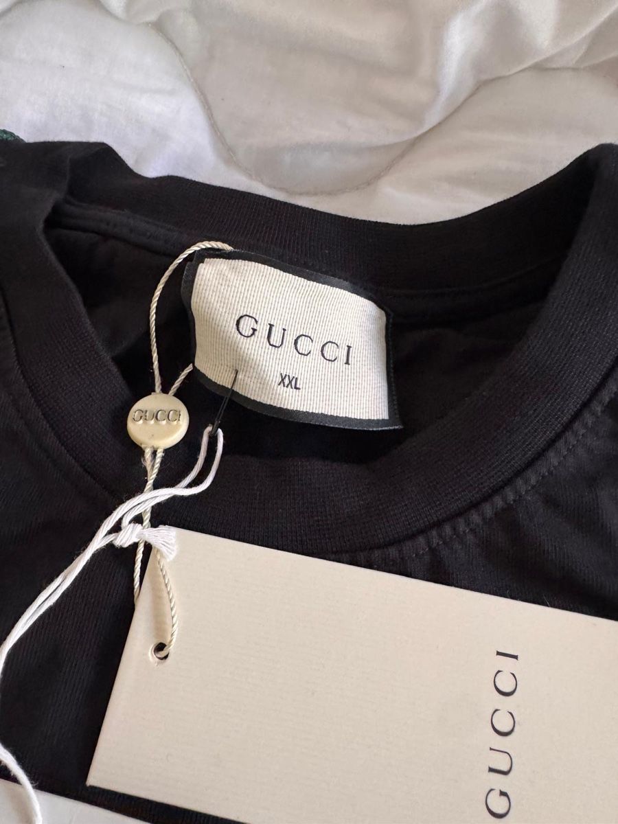 Gucci T-shirt: T-Shirt Gucci XXL – Nuovo e nell'imballaggio originale da Luzern venduto da Arbey_romero80 1