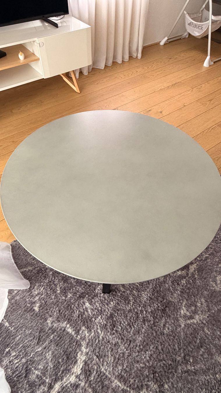 Tables: Esstich und Couchtich – D'occasion à Oberentfelden par Pakii 1