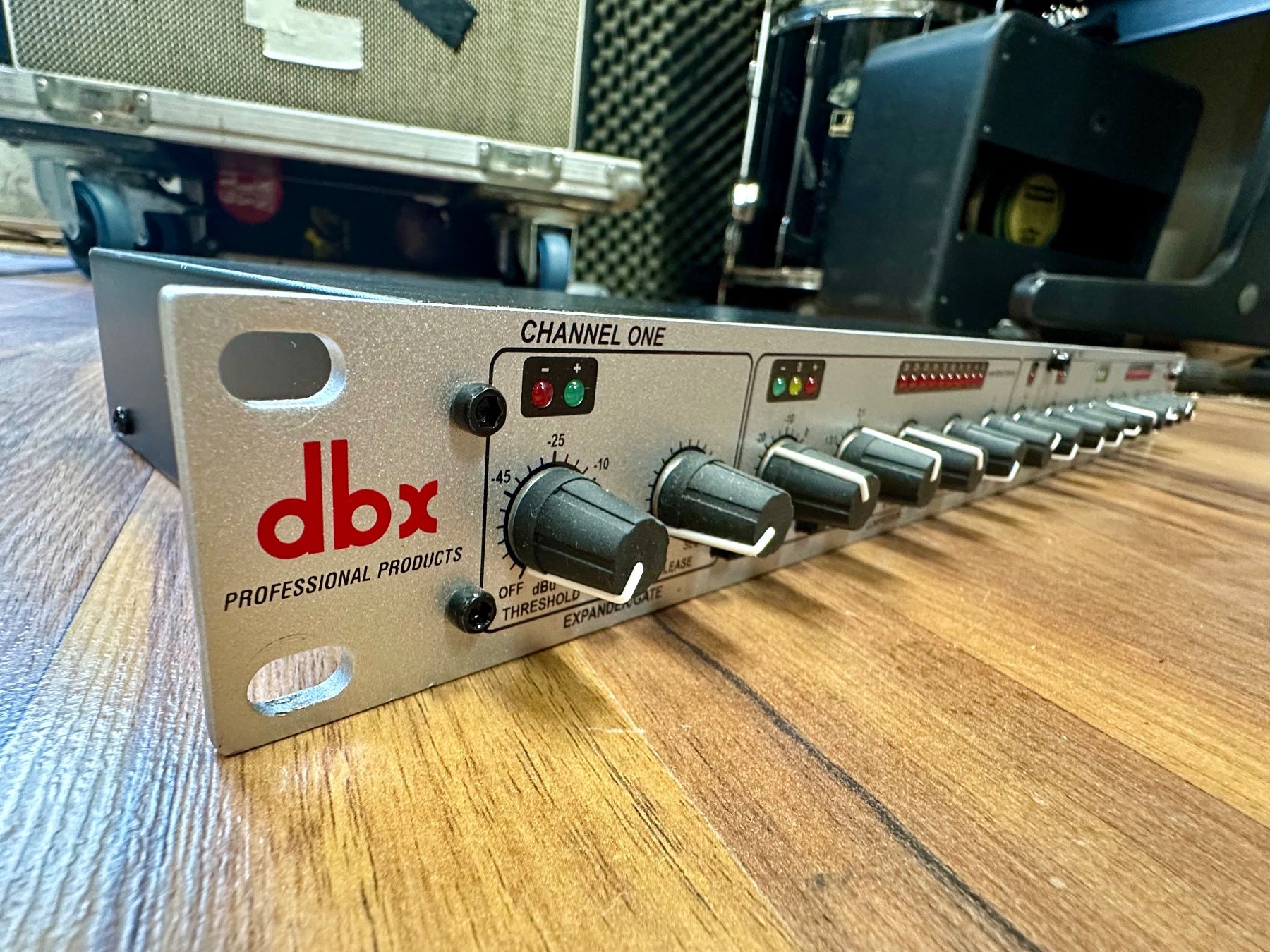 Dbx Egaliseurs: DBX 166xs Compressor/Limiter/Gate – D'occasion à Zug par Keptnace 1