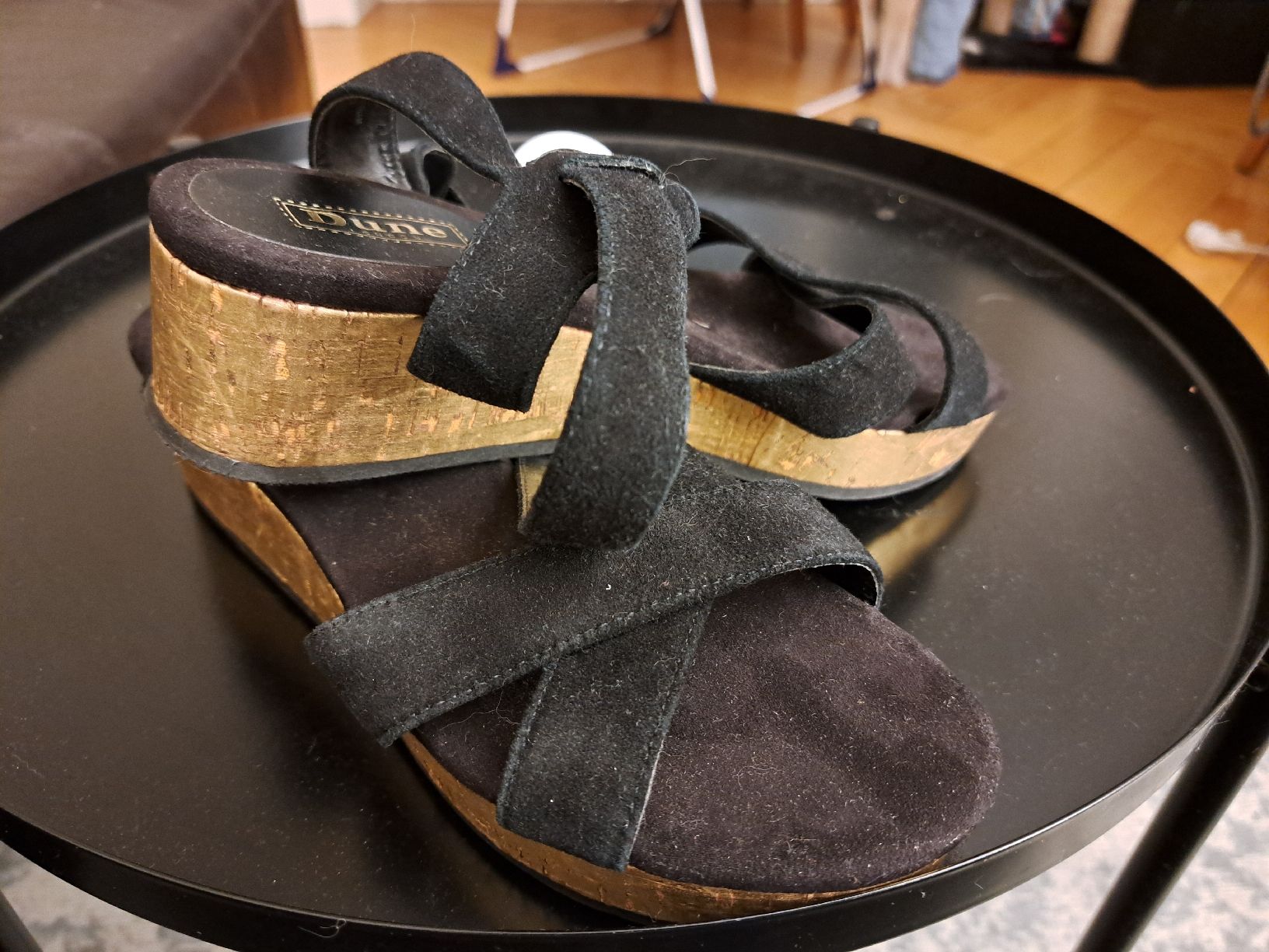 Dune London Scarpe da donna: Sandales noires et dorées Dune t. 37 – Usato da Genève venduto da elo_t28p