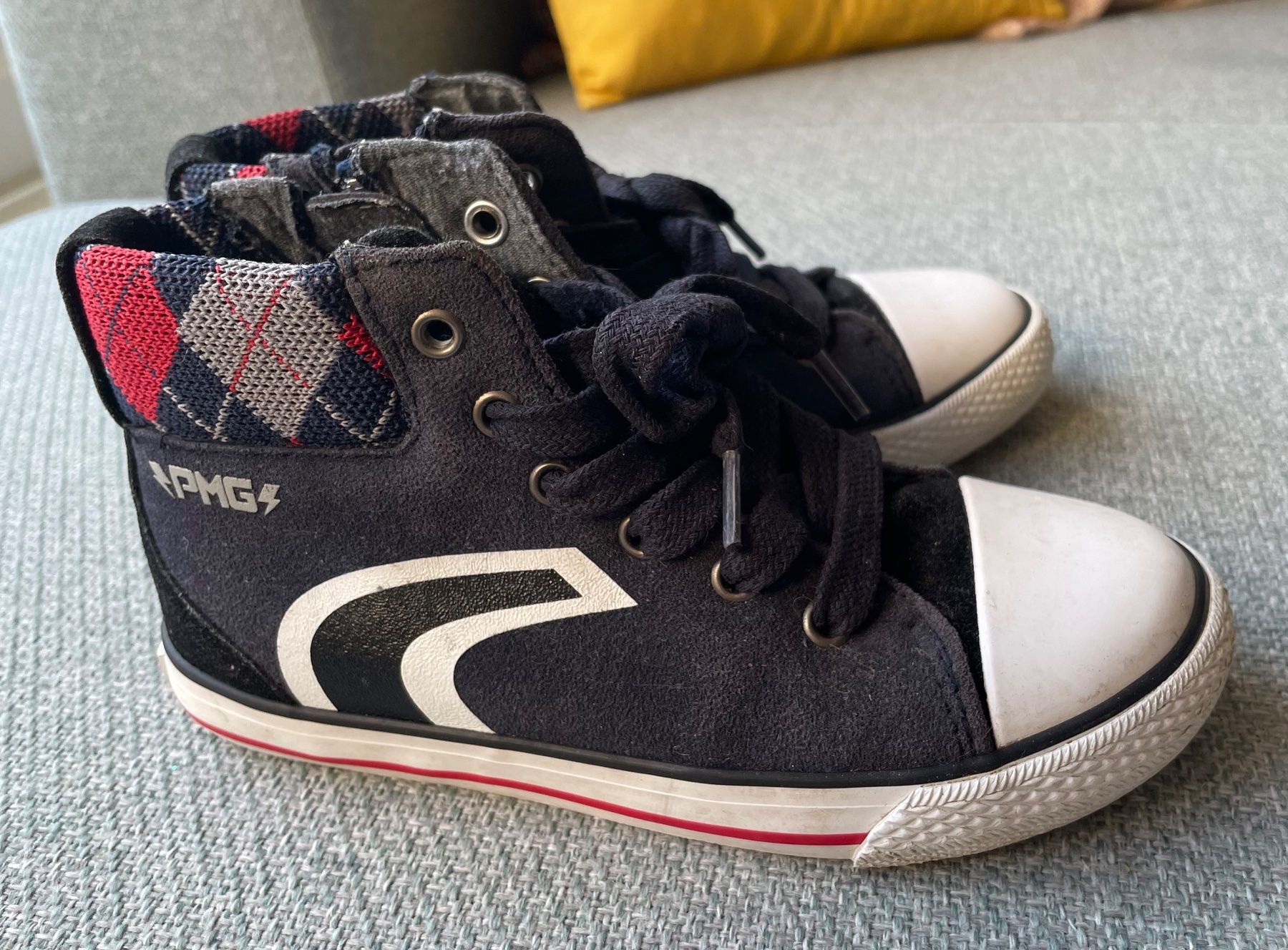 Primigi Scarpe per ragazzi: Primigi Leder-Sneaker Gr. 30 – Usato da Dinhard venduto da Zoar7