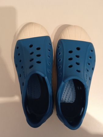 Original Crocs Schuhe/Sandalen gr 28-29 neuwertig