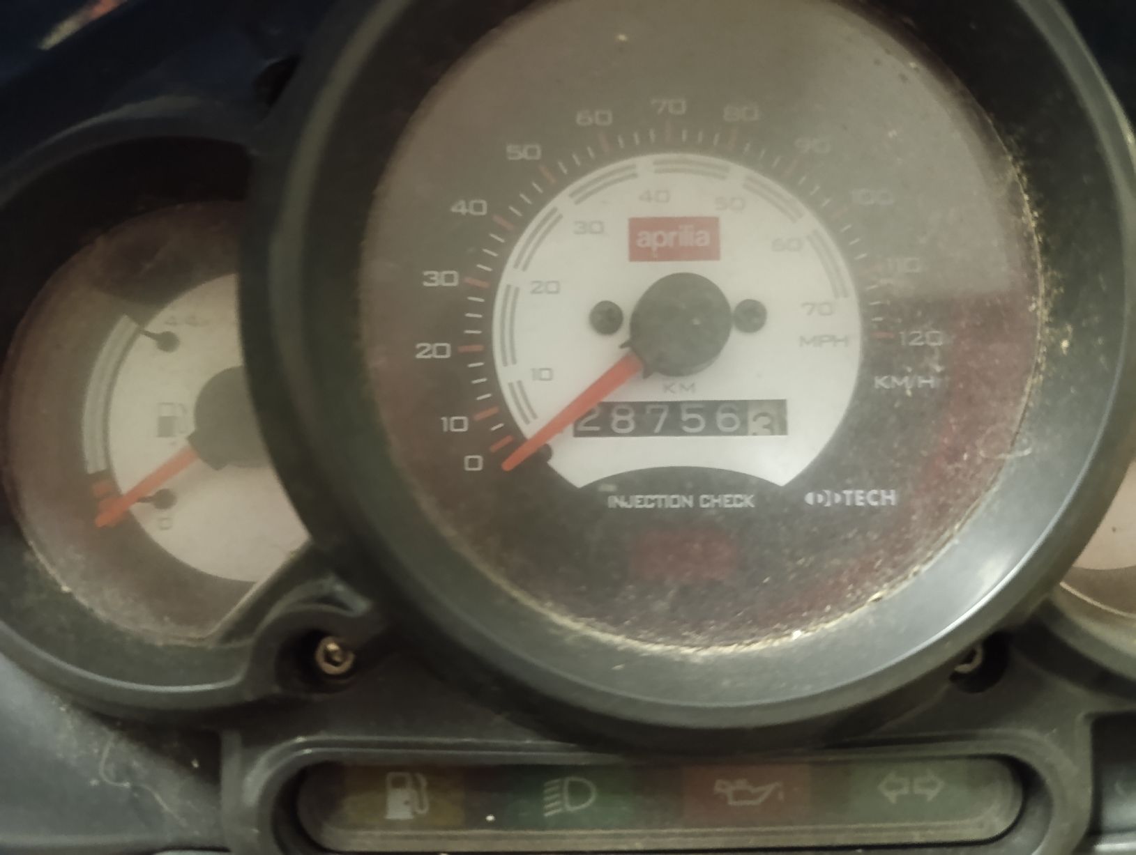 Aprilia Scooters: Aprilia SR 50 – Défectueux à Romanshorn par dav_h2lv 4
