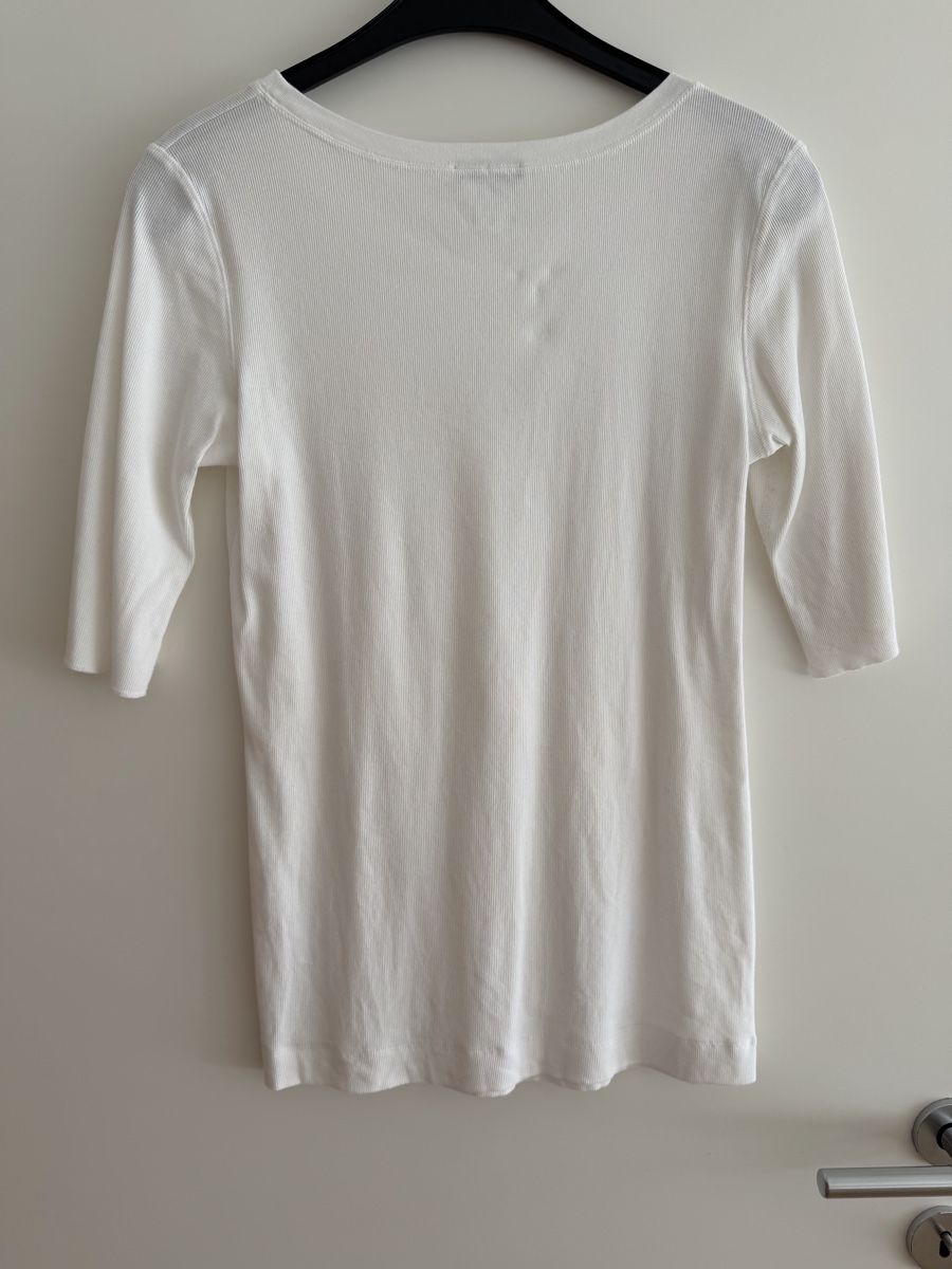 Marc Cain T-shirts: Marc Cain Basic-Shirt, Weiss, Grösse N4 – D'occasion à Gonten par dianno 2