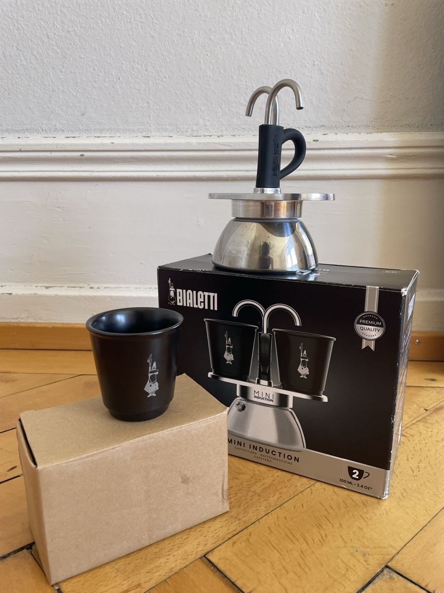 Bialetti Macchine per caffè & Macchine per espresso: Bialetti Mini Induction inkl. 2 Tassen  neuwertig – Nuovo (secondo la descrizione) da Zürich venduto da zoe_n85h 1