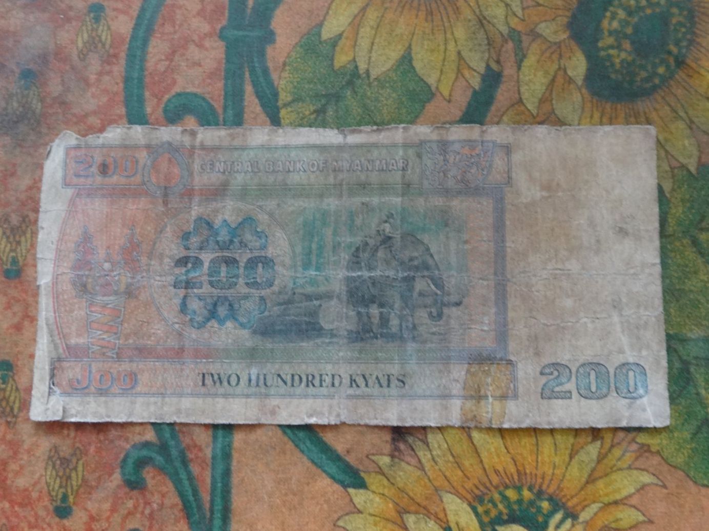 Banconote: MYANMAR  200  Kyats  Billet – Usato da Romanel-sur-Lausanne venduto da Swift13