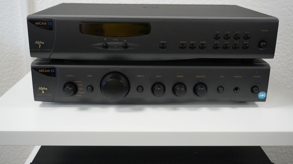 Arcam Amplificatori: Arcam Alpha Vollverstärker und Tuner – Usato da Allschwil venduto da Hifi-Basel 1
