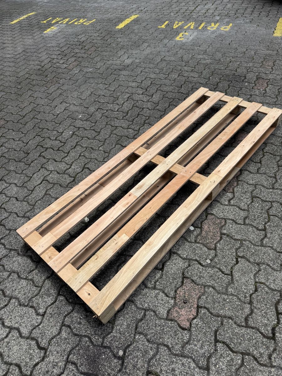 Paletten: Gratis Holzpalette + Kartonverpackung zum Abholen – Gebraucht aus Zürich von Privat13