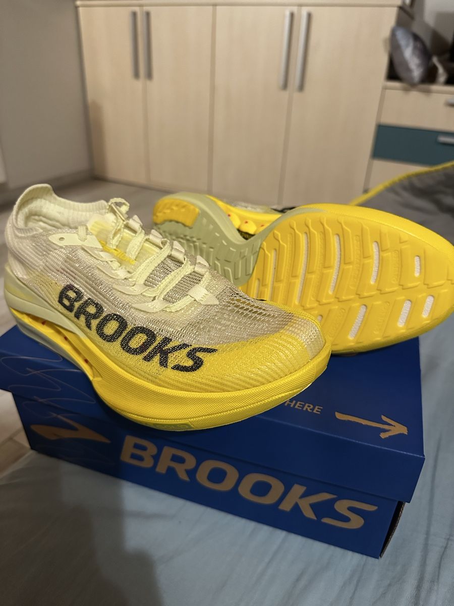 Brooks Chaussures femmes: Brooks Hyperion Elite 5 – Neuf avec emballage d'origine à Sigirino par del_l62x