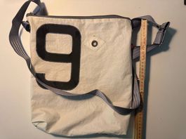 Segeltuchtasche / Umhängetasche aus echtem Segelstoff