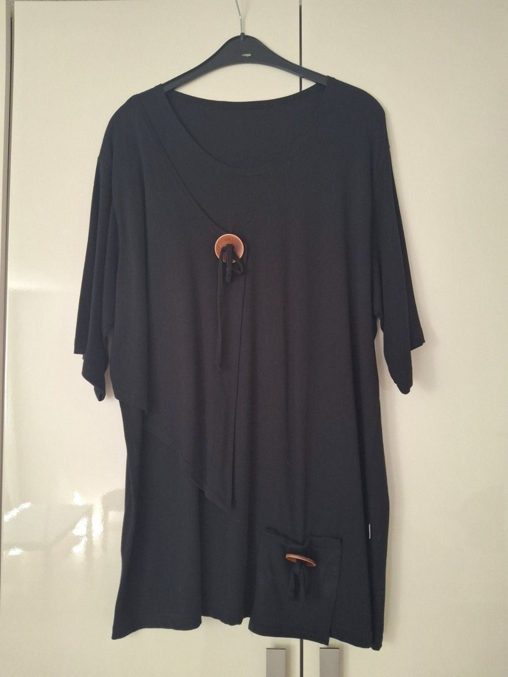 Tuniche: Schwarzes Kleid / Tunika von Tempico, Grosse Grössen – Usato da WALTERSWIL SO venduto da thb_ybm8