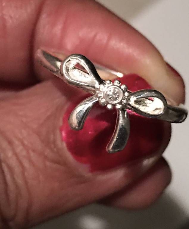 Thomas Sabo Anelli: Thomas Sabo Silberring Schleife mit echtem Diamant. Neu! – Nuovo e nell'imballaggio originale da Luzern venduto da inf_c7r2 1