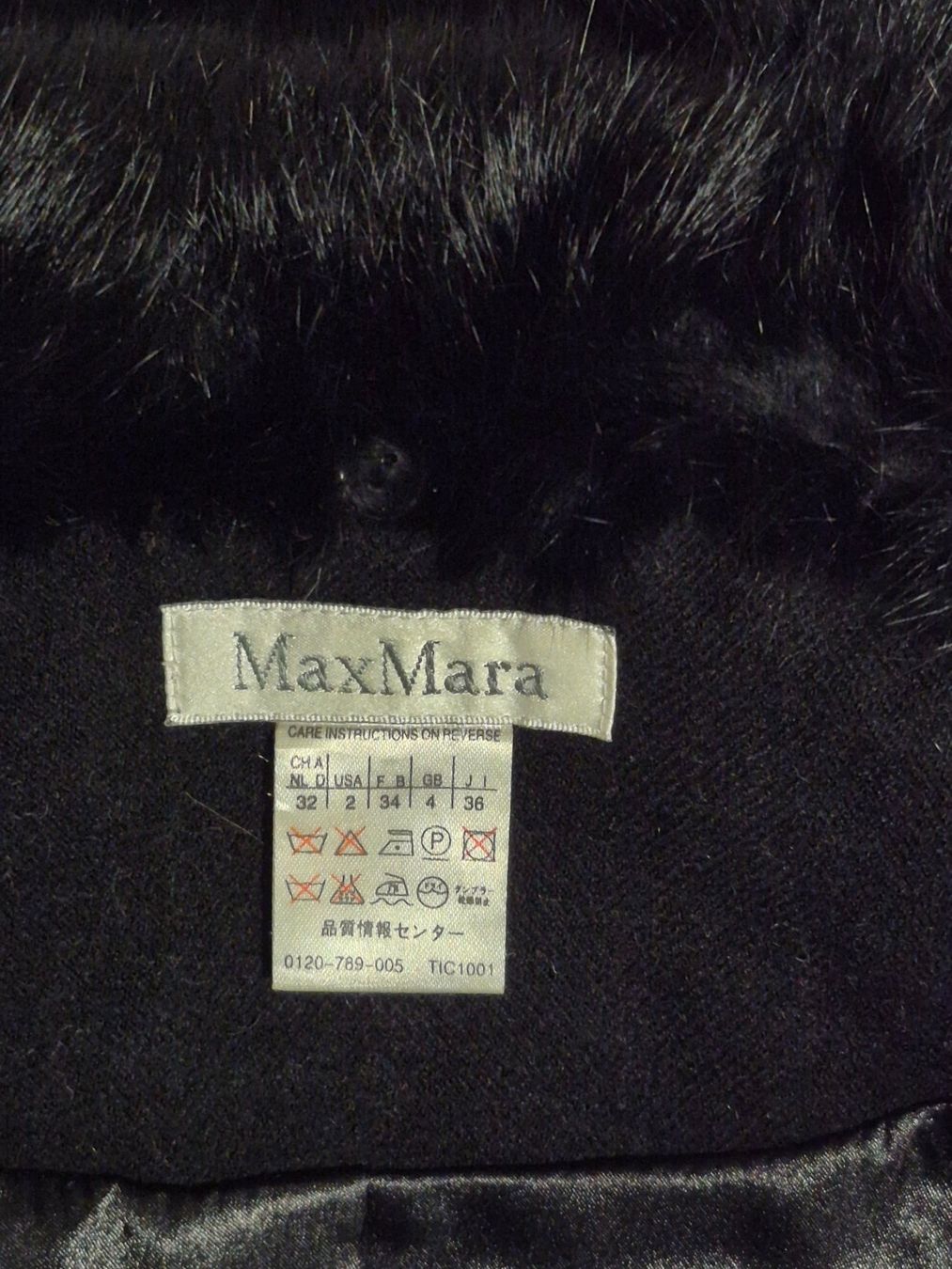 Max Mara Cappotti: Schwarzer Wintermantel mit Pelz, Grösse 32, MAX MARA – Usato da Zürich venduto da Roberto040 7