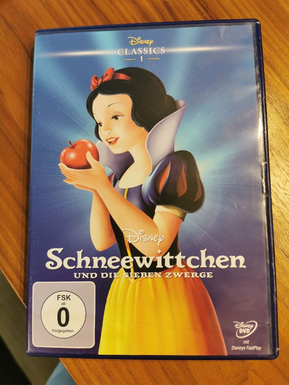 Tutti i DVDs: DVD Schneewittchen und die sieben Zwerge Disney Classics – Usato da Egg b. Zürich venduto da heikei