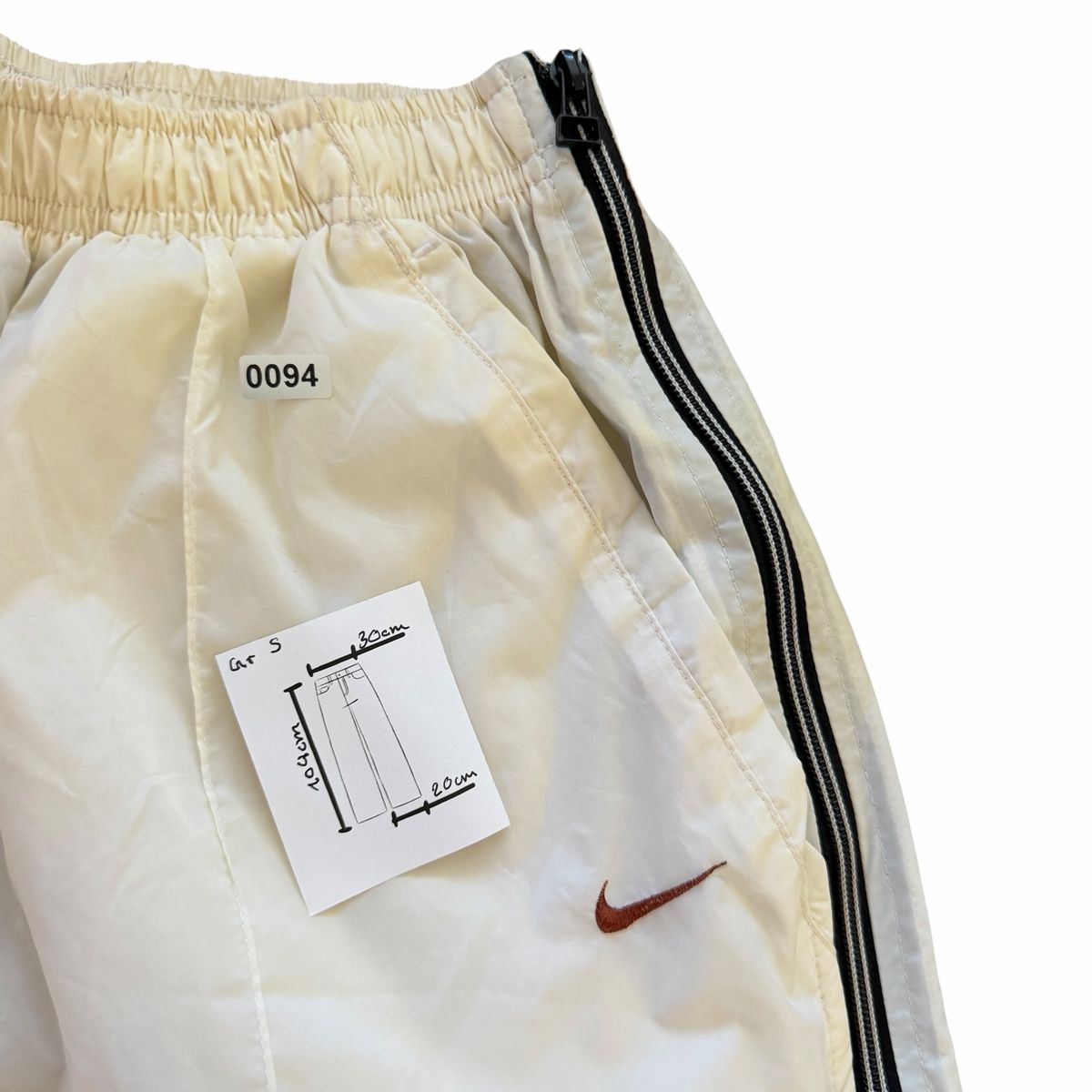 Nike Hosen: Nike Track Pants – Gebraucht aus Thalheim von 84B 2