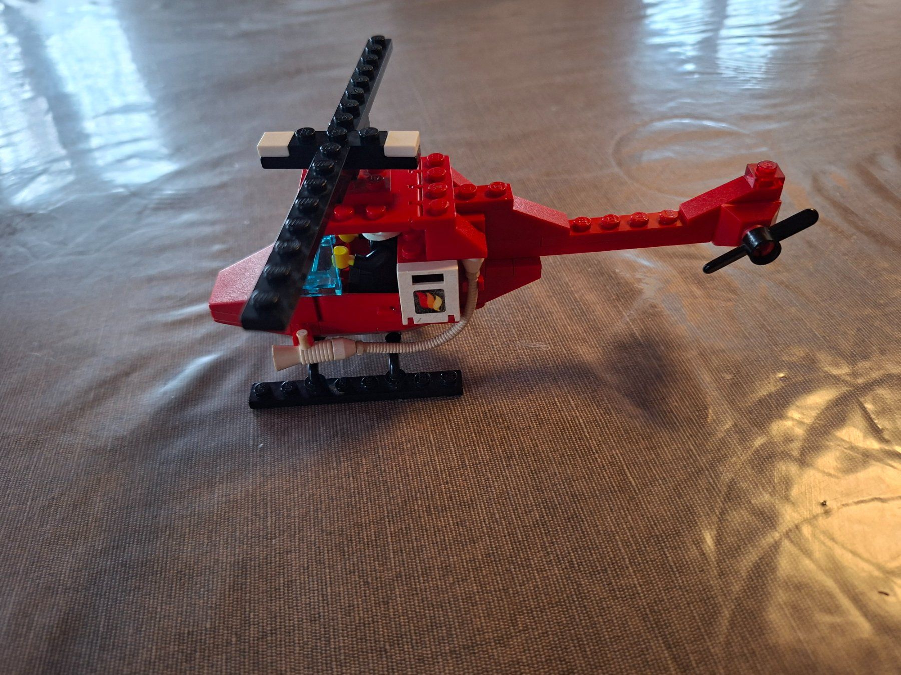 Lego Kit di costruzioni: Lego Hélicoptère Rouge Classique. – Usato da Montmollin venduto da islachat