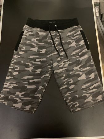 Kurze Hose Jungen Gr. 158 Primark