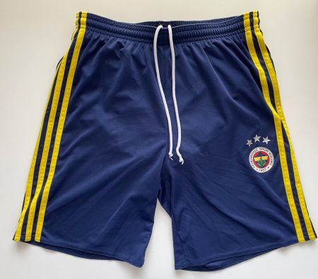 Fenerbahce Istanbul Fussball Shorts Grösse 164 — Adidas