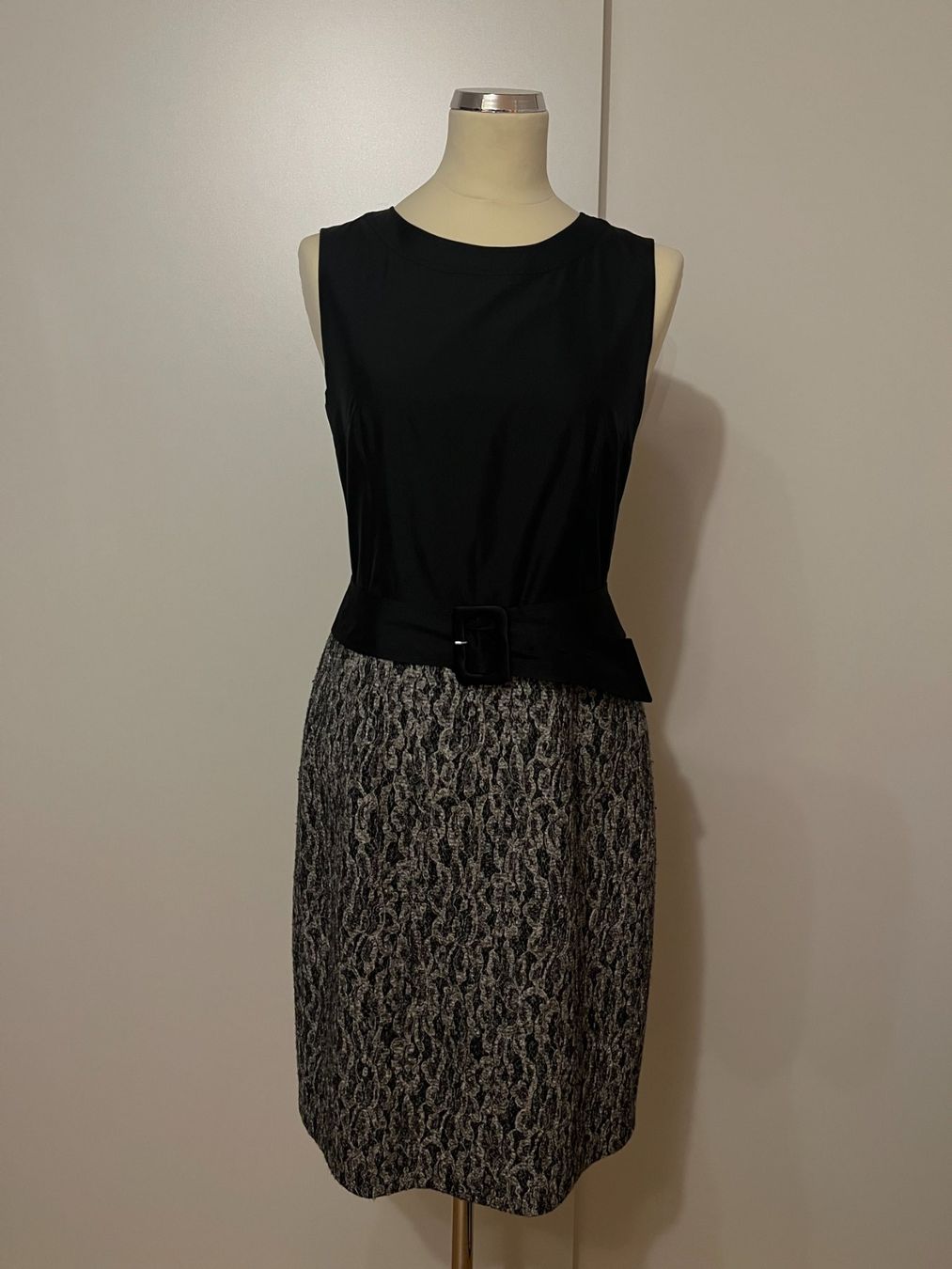 Vestiti: Elegantes Kleid mit Spitze / Wolle / St. Emile – Usato da Maienfeld venduto da 2nd-Hand-Parts