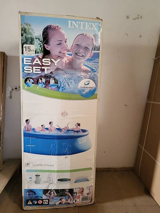 Intex Schwimmbad: Intex Pool Easy Set – Gebraucht aus Stäfa von alexkraljevo