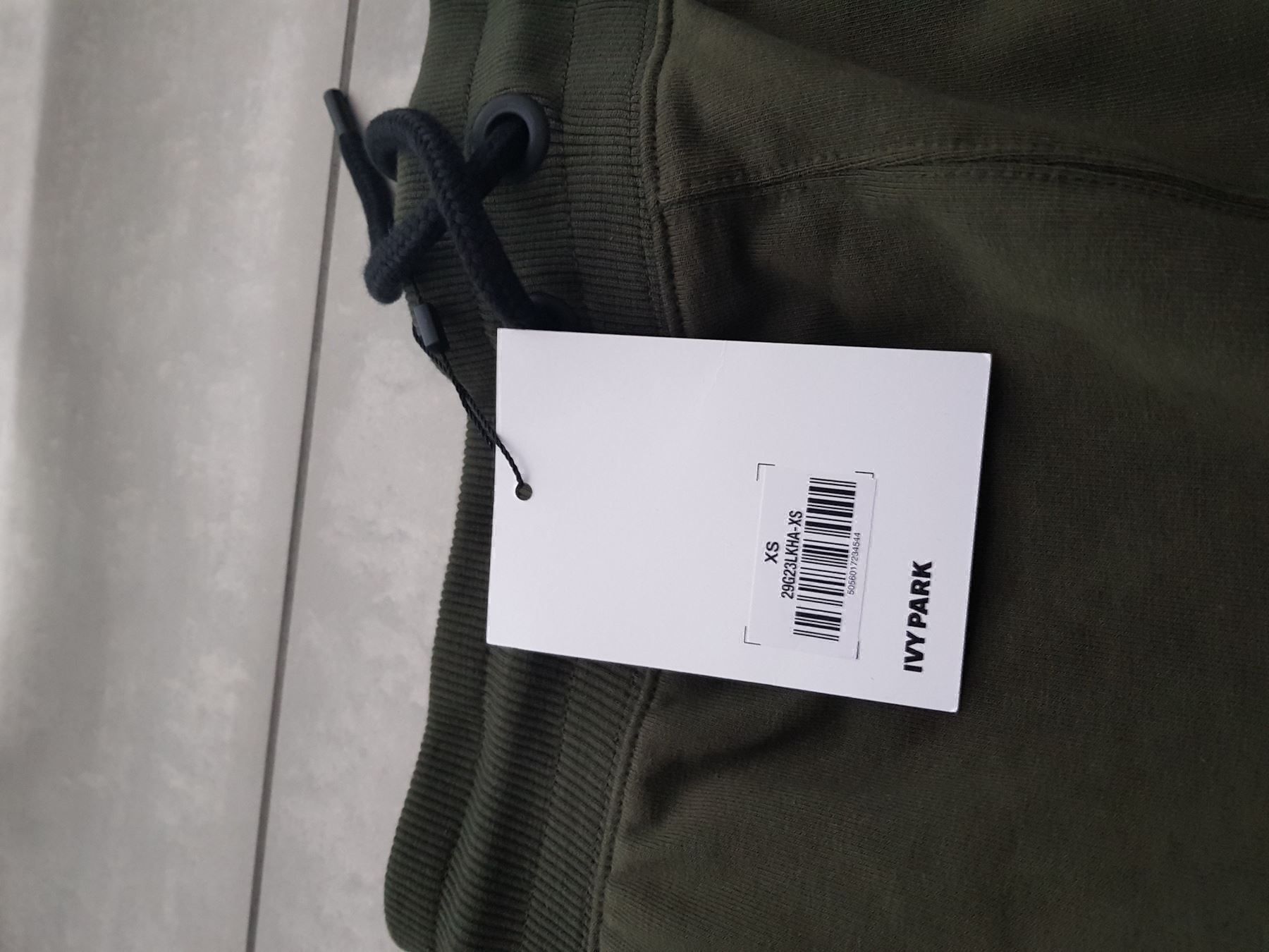 Pantaloni: NEU!original IVY PARK LOGO JOGGER – Nuovo e nell'imballaggio originale da bellinzona venduto da zeus6535 3