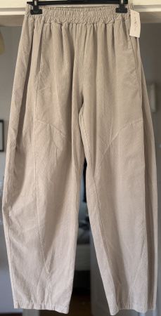 PANTALONS EN FIN VELOURS! M NOUVEAUTÉ 2026/27
