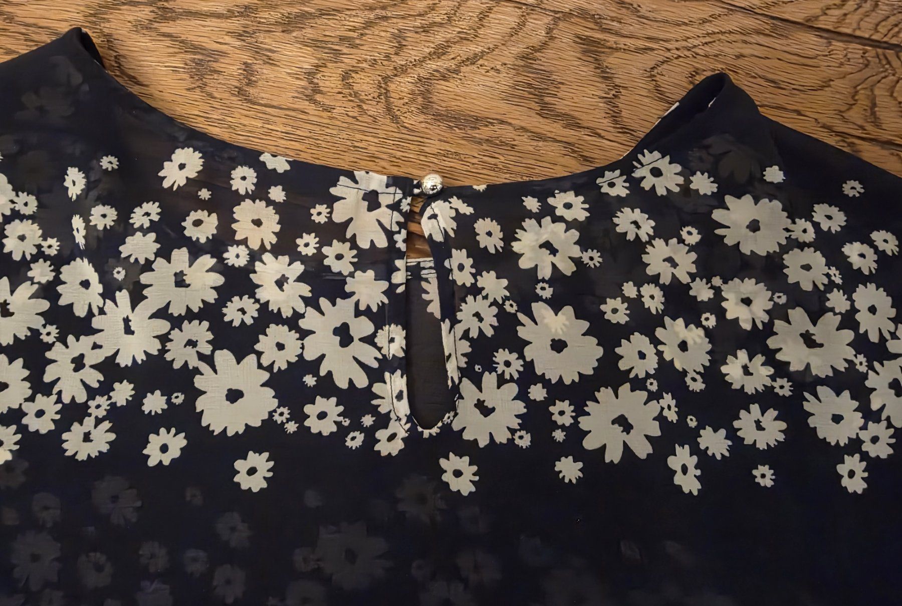 Camicette: Sommerliche Bluse mit Blumenmuster , Top Zustand! – Usato da Basel venduto da sci_67ms 2