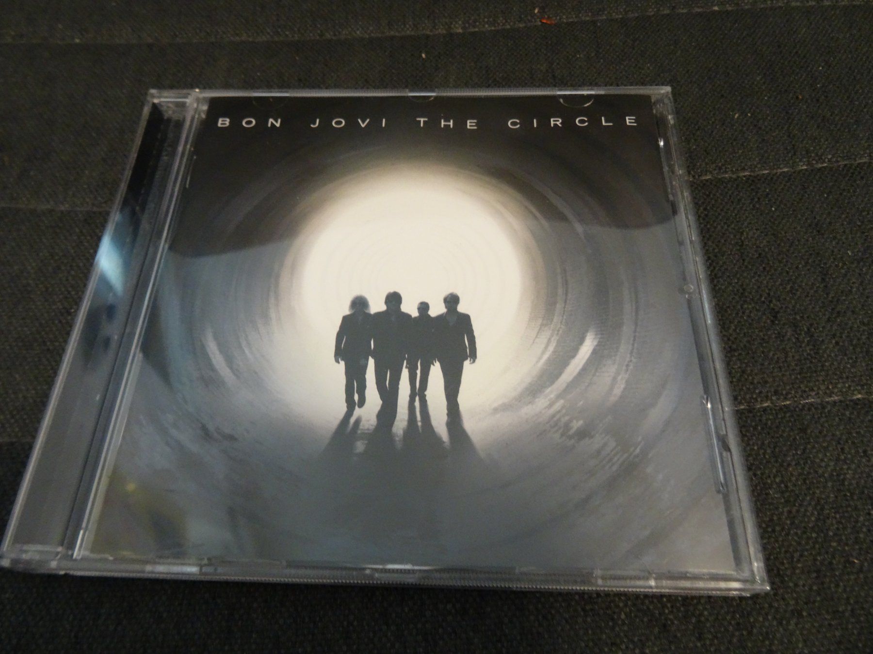 CD: Bon Jovi - The Circle CD – Usato da Olten venduto da Disc-Ausverkauf