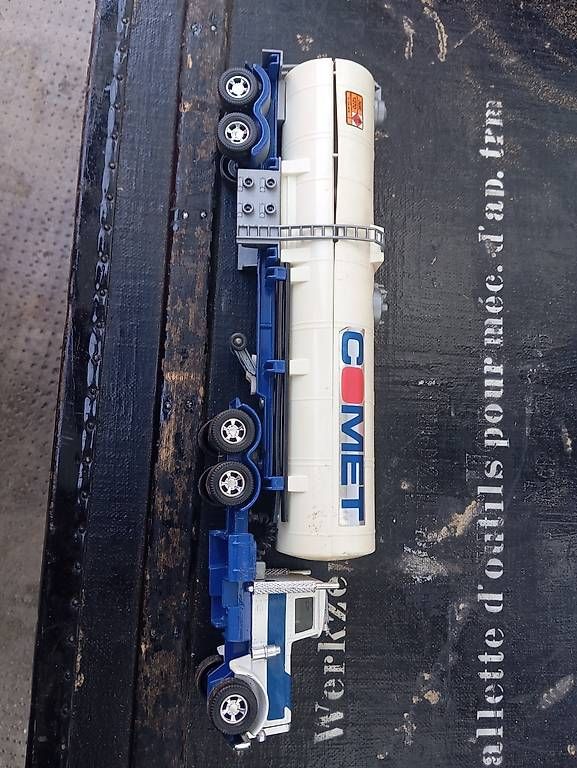 Peterbilt Voitures modèles: Peterbilt Truck Matchbox – D'occasion à Basel par Petergunn 1