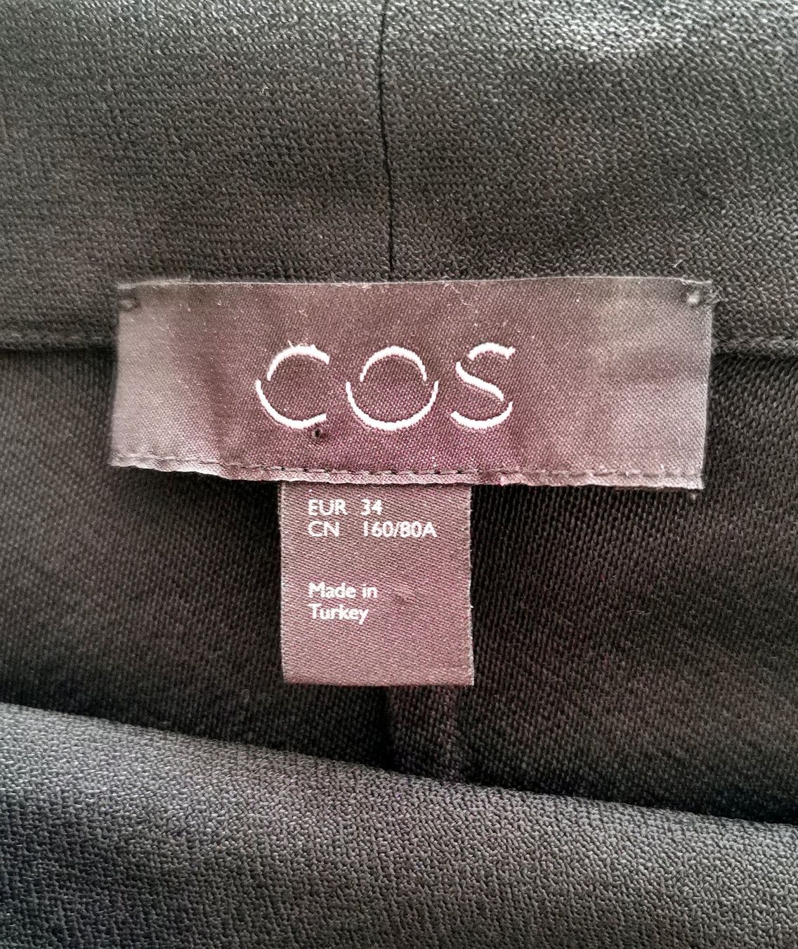 Cos Kleider: Cos tolles Kleid Gr. 34 oversized - M – Gebraucht aus gachnang von tibus1 4