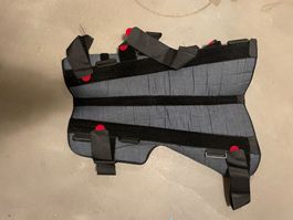 Stabilisierende Knieorthese / Kniebandage mit 4 Klettgurten