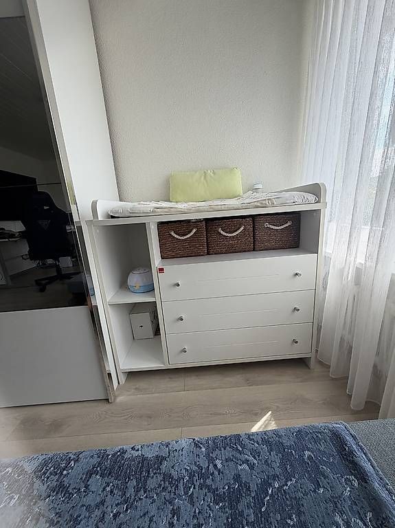 Tables à langer & accessoires: Wickelkomode – D'occasion à Bassersdorf par Celicast205