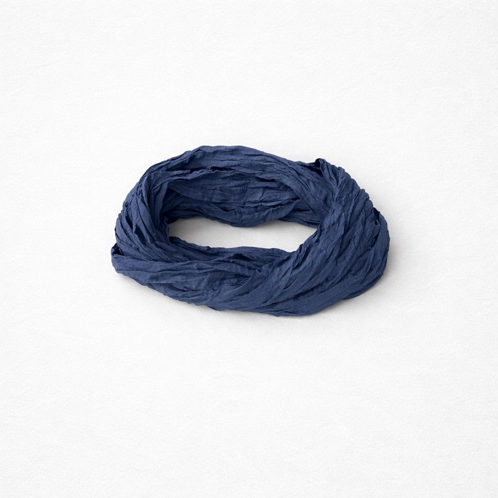 Foulard & Sciarpe: Echarpe Infinie marine Accessoire Tendance – Nuovo e nell'imballaggio originale da Vuisternens-Romont venduto da gol_xp6p 1
