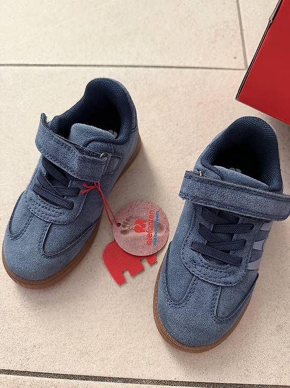 Scarpe per ragazzi: Sneaker jungs – Usato da Bülach venduto da Peron83 1