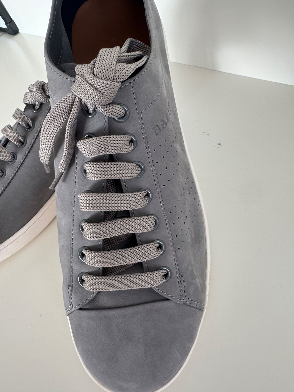 Bally Scarpe da uomo: Bally Herren Sneaker Wilson 42 Grau – Nuovo e nell'imballaggio originale da Volketswil venduto da praxis12 1