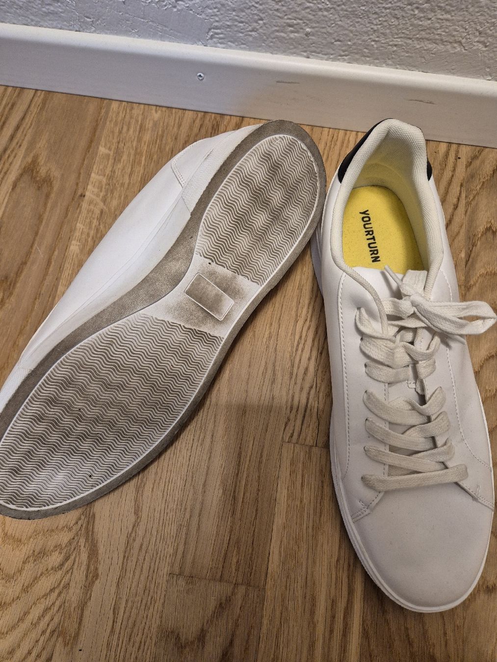 Scarpe da uomo: Herren Sneaker, Grösse 48 – Usato da Dietikon venduto da michelle.1983 1