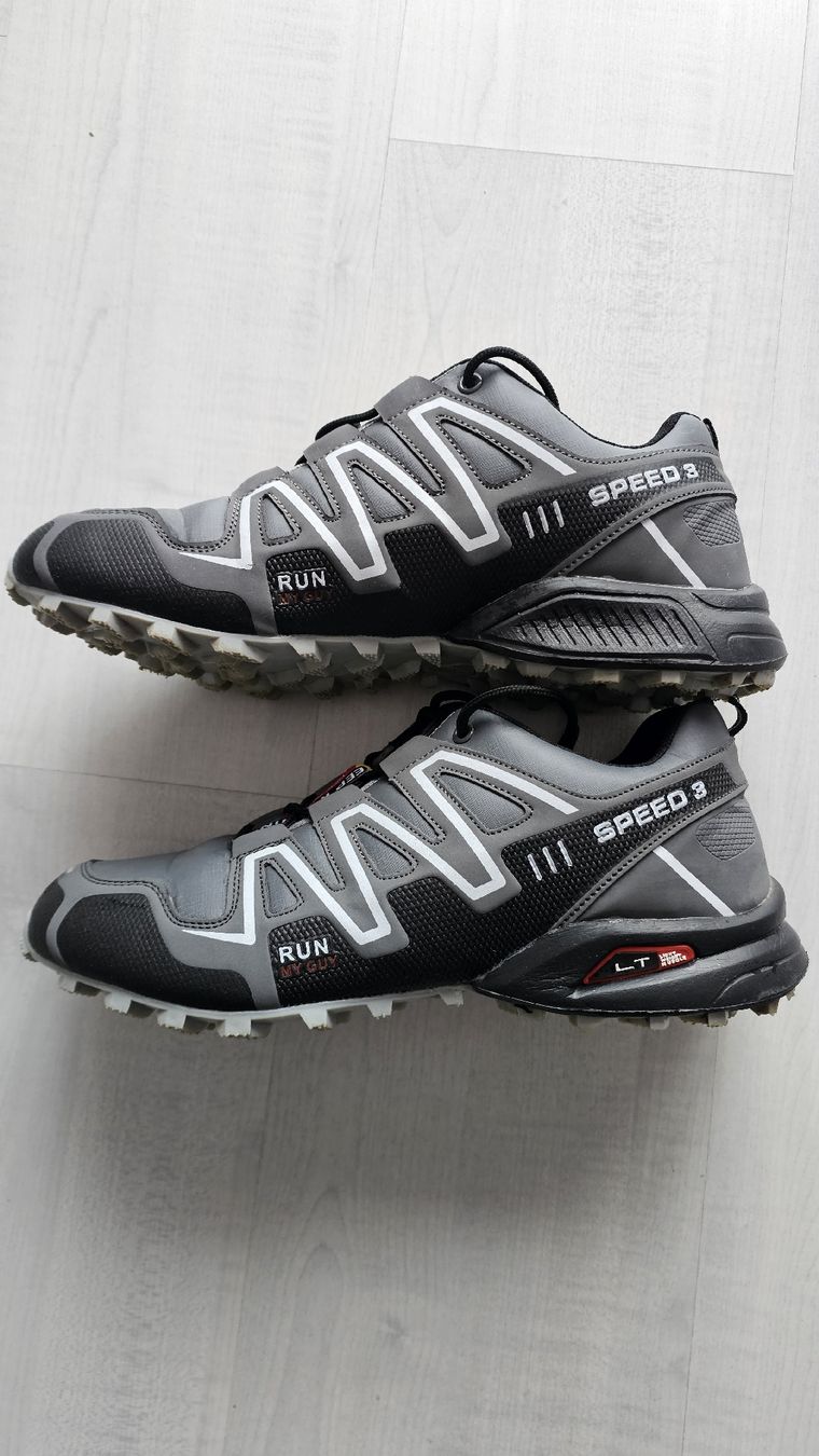 Chaussures hommes: Running Shoe Gr.43 – Neuf (Voir description) à Port par sold54