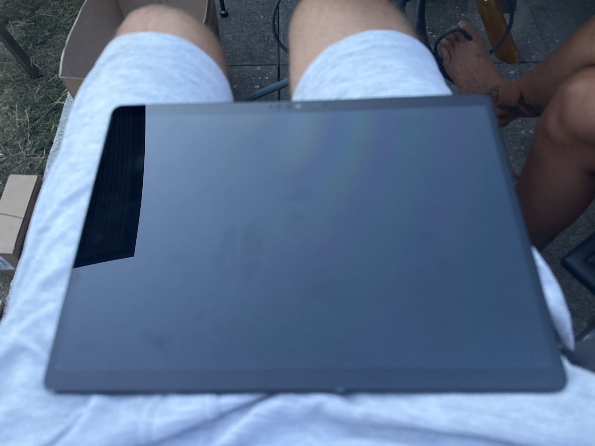 Microsoft Tablet PC: Microsoft Surface Pro X mit 8GB Ram / SQ1 / LTE – Difettoso da Olten venduto da HoYa01 1