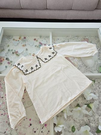 Zara Bluse mit Lochstickerei-Kragen, Gr. 110