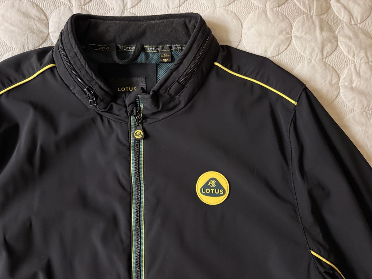 Giacche: Official Lotus Merchandise Softshell Jacke – Nuovo (secondo la descrizione) da Cham venduto da MC_0605 1