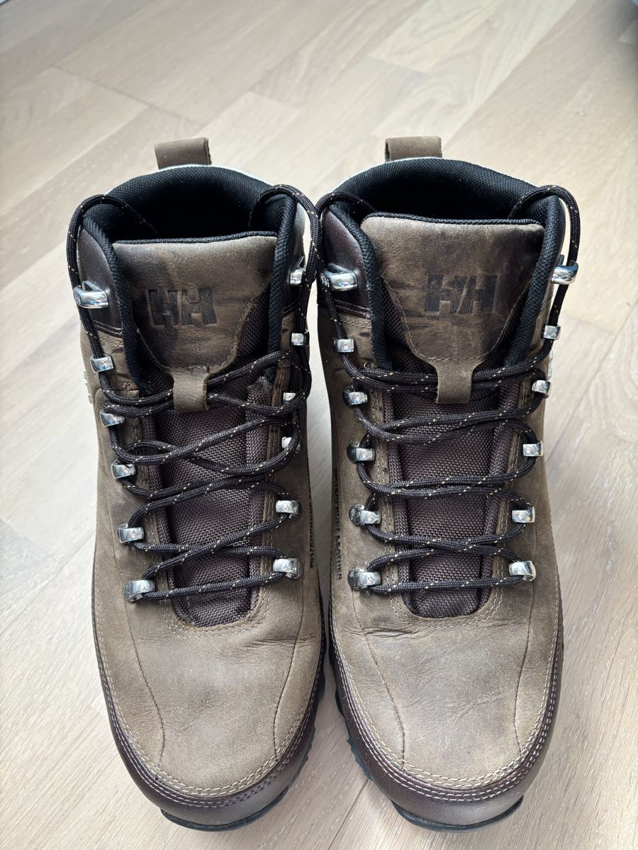 Helly Hansen Scarpe da uomo: Helly Hansen Wanderschuhe Leder Braun, Gr. 43 – Usato da Kaltbrunn venduto da lp0_ft8x