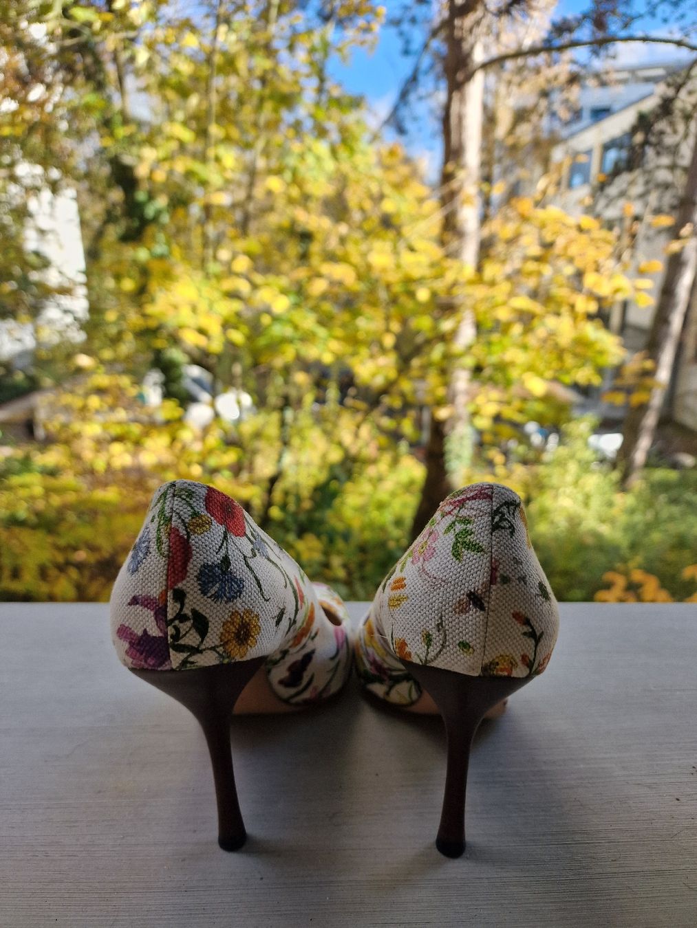 Gucci Scarpe da donna: Gucci Floral Heels, Size 37.5 – Usato da Basel venduto da chingson 5