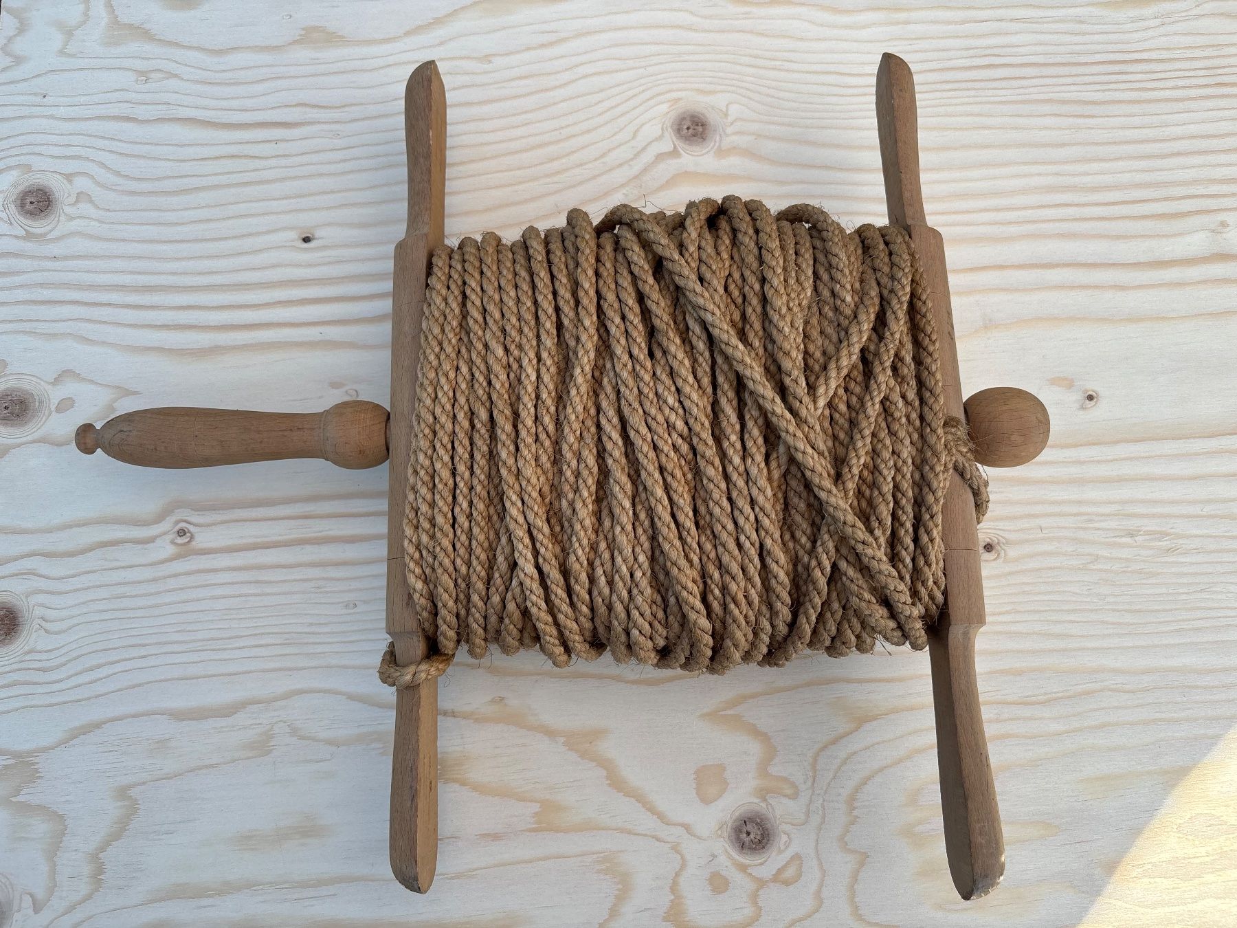 Stenditoi: alte Wäscheleine mit Holzhaspel – Usato da Feldbach venduto da Olive1 6
